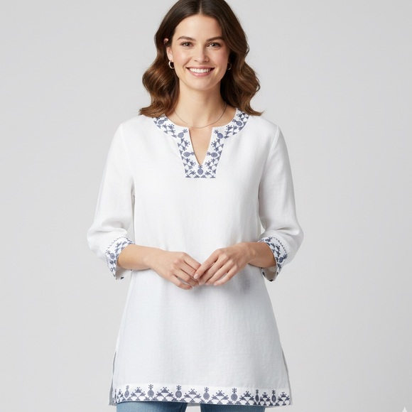 Tommy Bahama Tops - Tommy Bahama linen blend embroidery‎ blouse